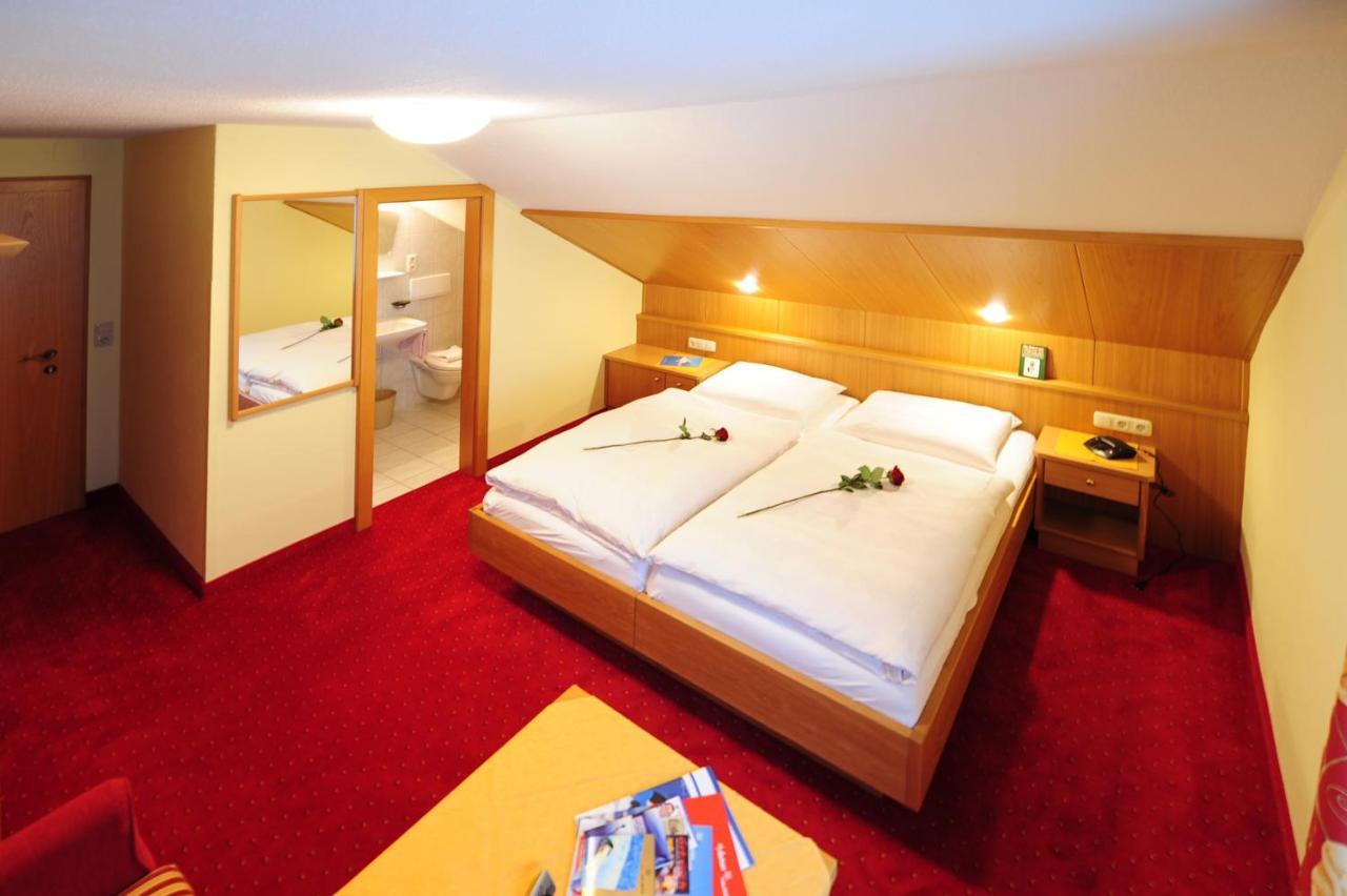 Bed and Breakfast Haus Enzian St. Anton am Arlberg Zimmer foto