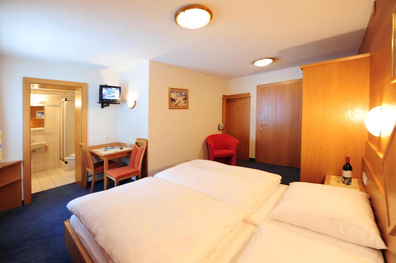 Bed and Breakfast Haus Enzian St. Anton am Arlberg Zimmer foto