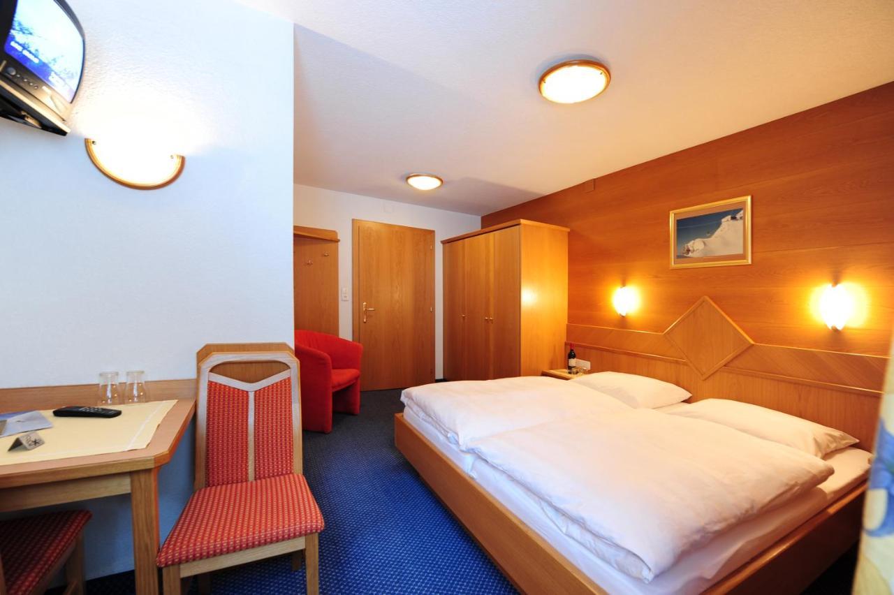 Bed and Breakfast Haus Enzian St. Anton am Arlberg Zimmer foto