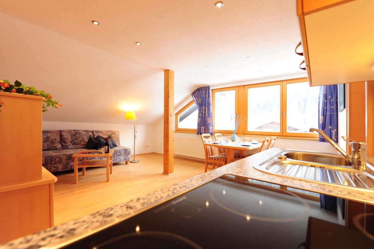 Bed and Breakfast Haus Enzian St. Anton am Arlberg Zimmer foto