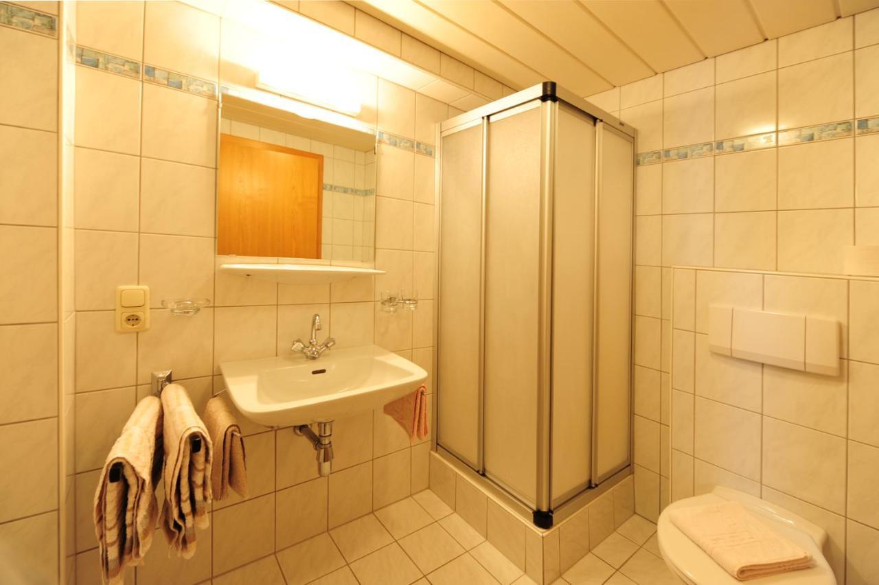 Bed and Breakfast Haus Enzian St. Anton am Arlberg Zimmer foto