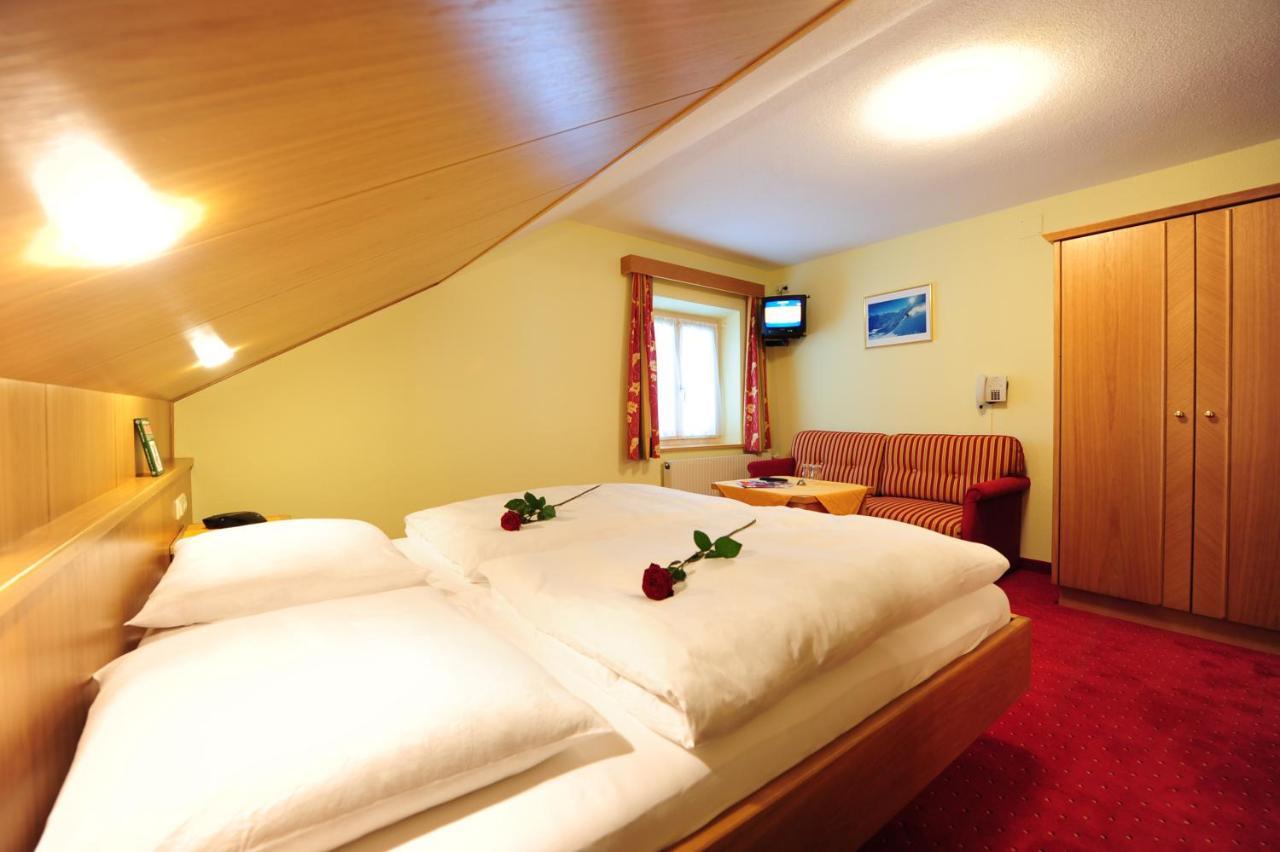 Bed and Breakfast Haus Enzian St. Anton am Arlberg Zimmer foto