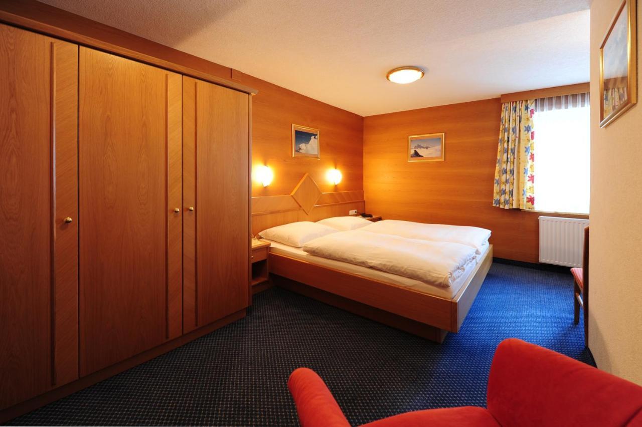 Bed and Breakfast Haus Enzian St. Anton am Arlberg Zimmer foto