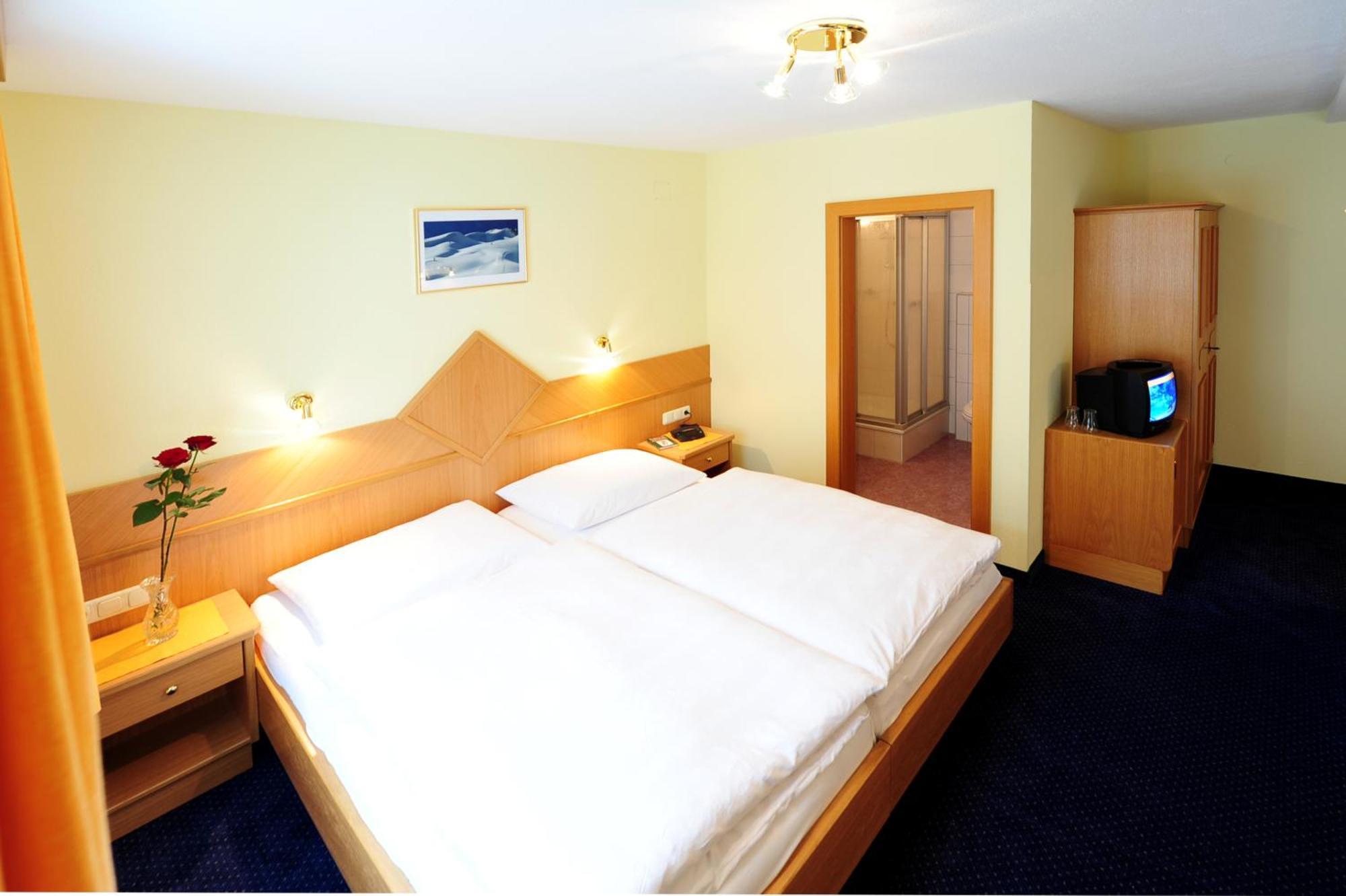 Bed and Breakfast Haus Enzian St. Anton am Arlberg Exterior foto