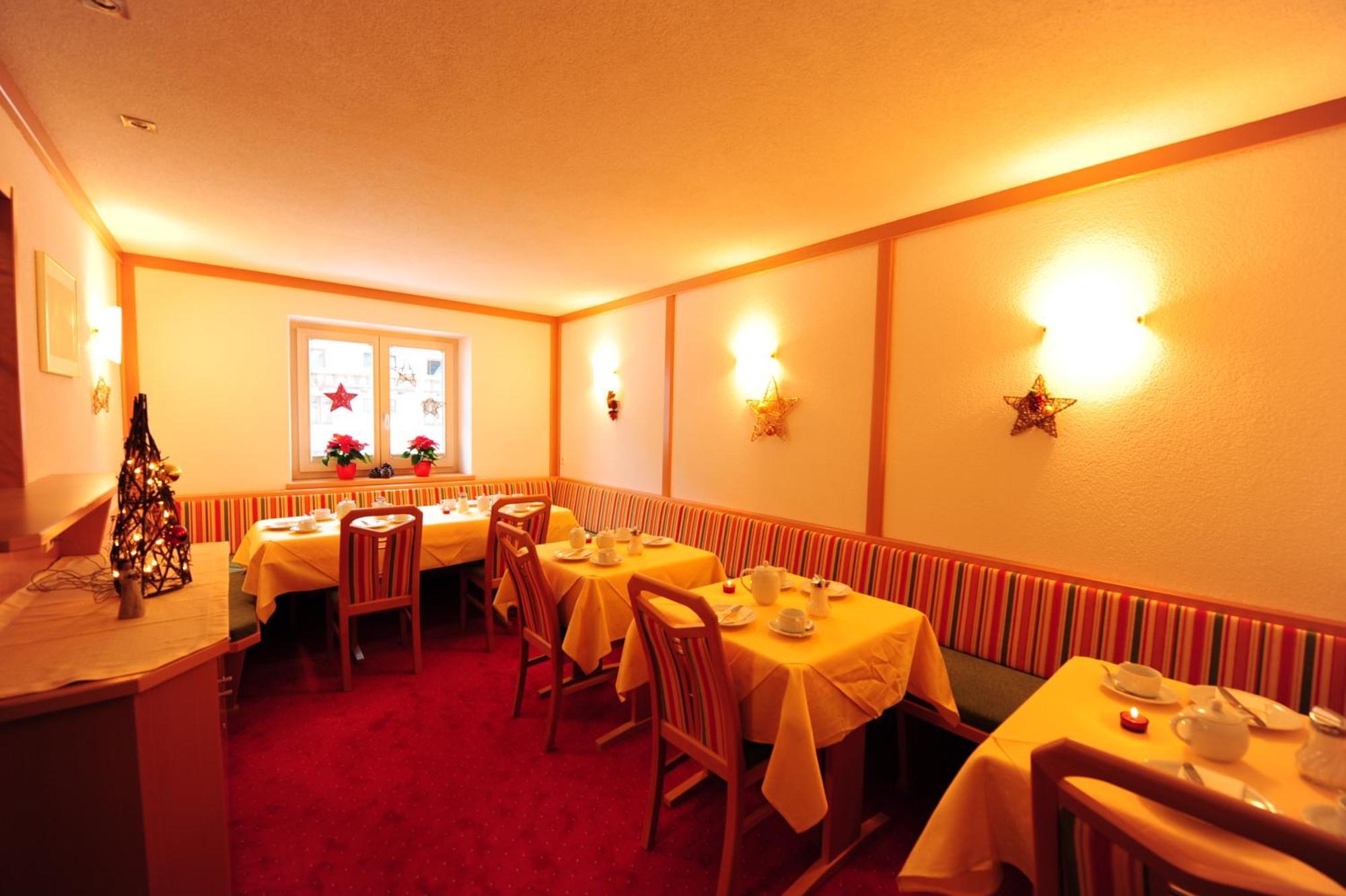 Bed and Breakfast Haus Enzian St. Anton am Arlberg Exterior foto