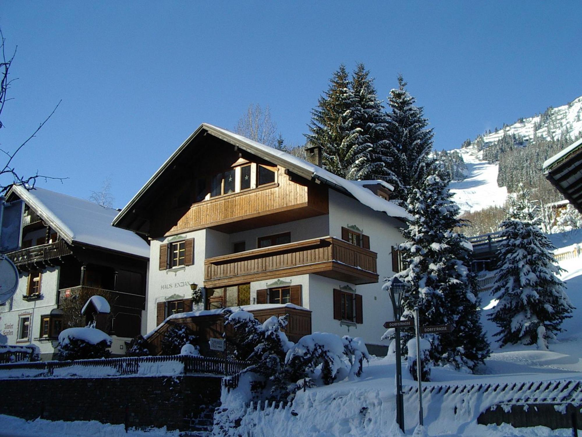 Bed and Breakfast Haus Enzian St. Anton am Arlberg Exterior foto